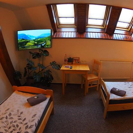 Hotel Britannia Vsetín Kültér fotó