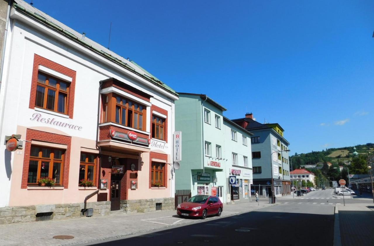 Hotel Britannia Vsetín Kültér fotó